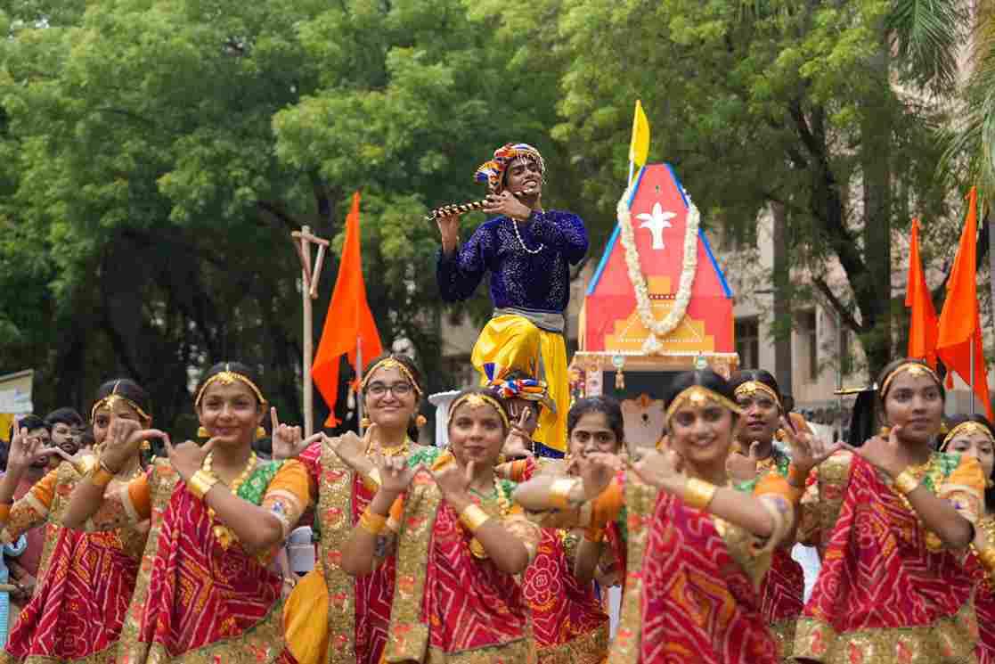 Parul University Cultural festivals and students performance photo 18